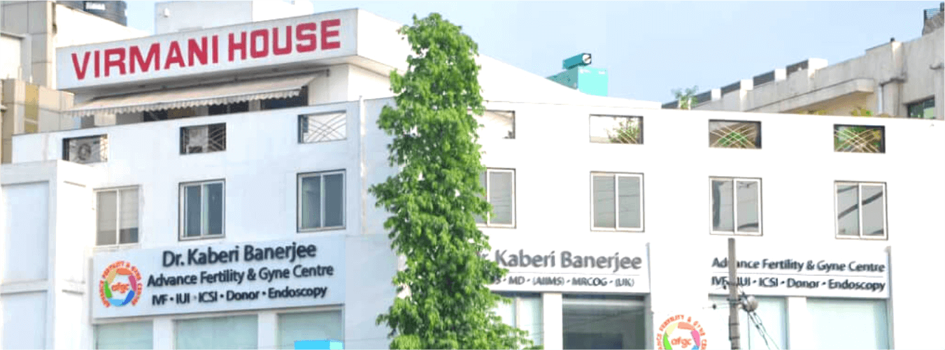 Building labeled "VIRMANI HOUSE" hosts Dr. Kaberi Banerjee’s Advance Fertility & Gyne Centre.